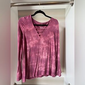 American egale soft and sexy long sleeve tie dye shirt.